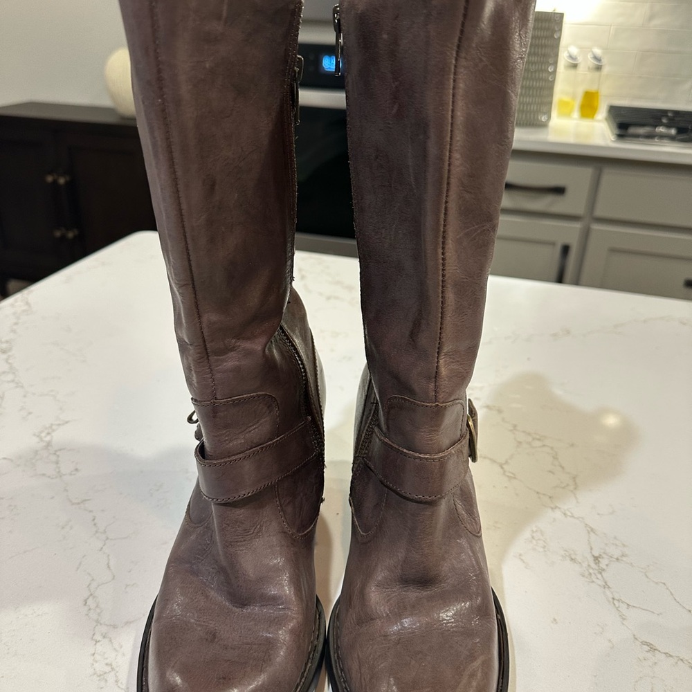 Born Brown Leather Women's Boots